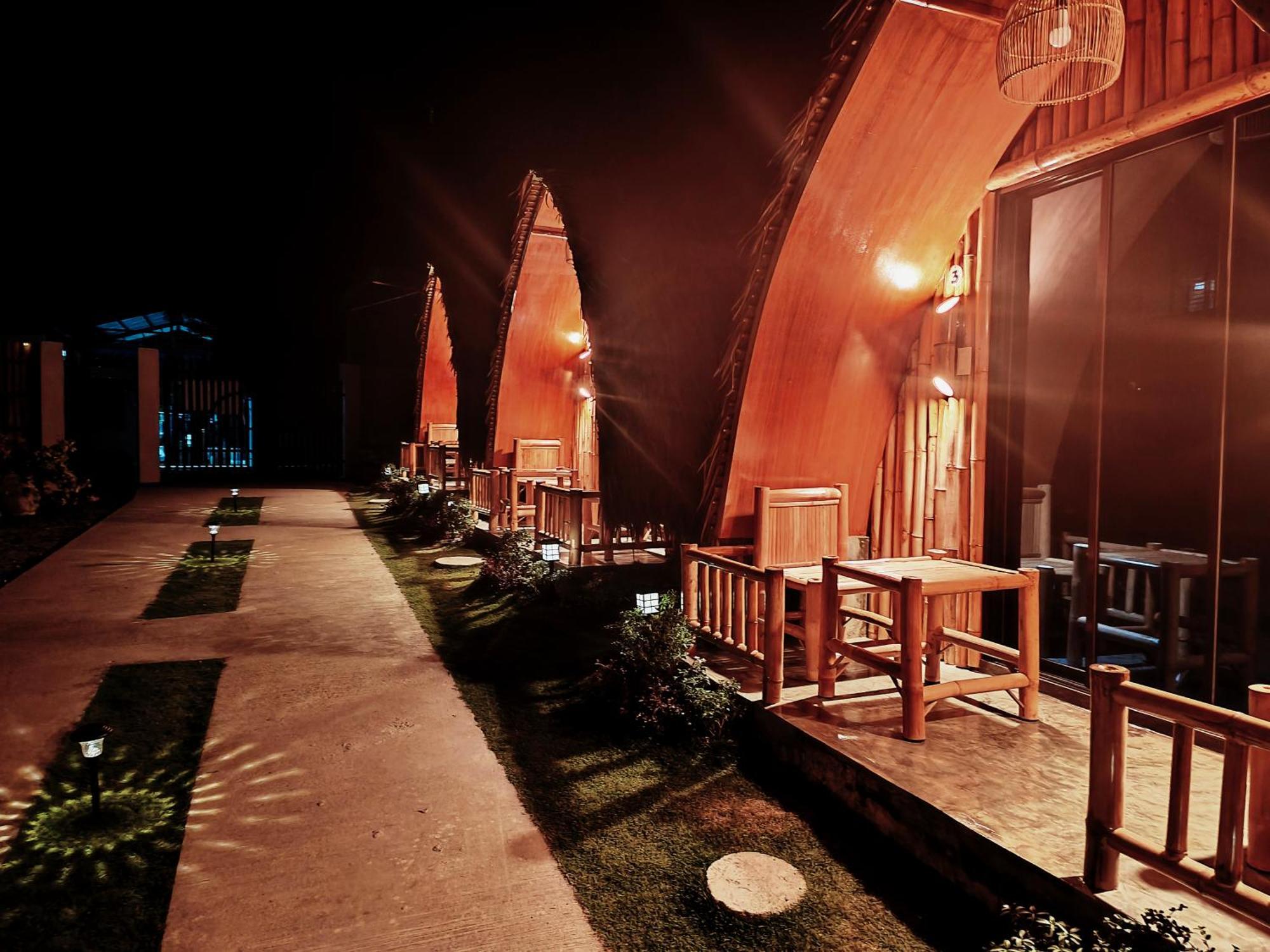 East Holiday Resort Moalboal Esterno foto